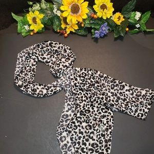 Leopard print scarf